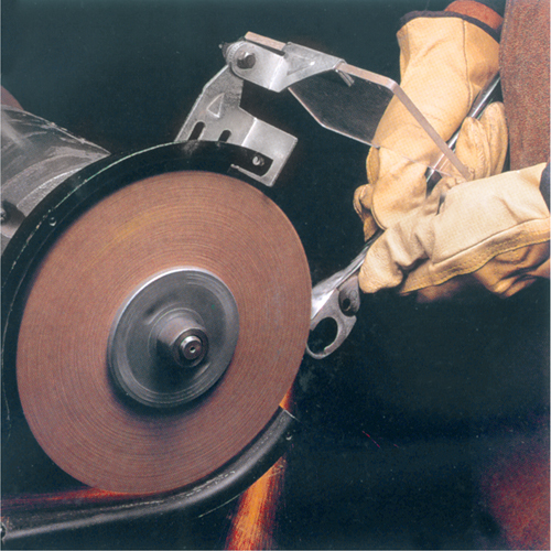 Scotch-Brite Cut & Polish Wheels, 6" Dia. x 1" W, 1" Arbor, Aluminum Oxide O-Max