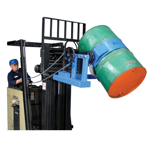 Leveur de baril pour chariot &eacute;l&eacute;vateur, Baril de 55 gal. US (45 gal. imp.), Capacit&eacute; 1500 lb/680 kg O-Max