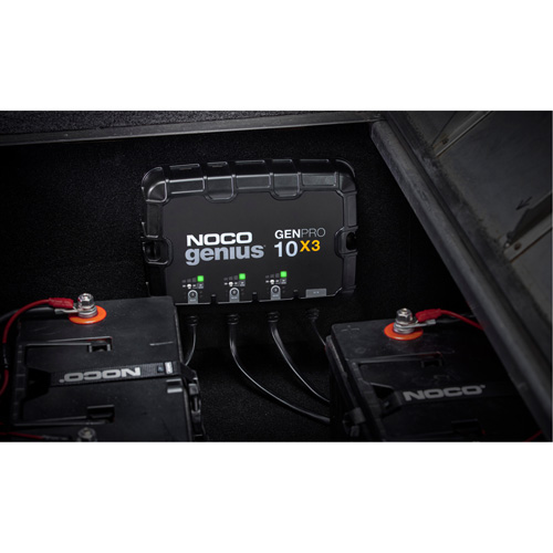 Chargeur de batterie embarqu&eacute; &agrave; 3 sorties de 30 amp&egrave;res GenPro10X3 Genius O-Max