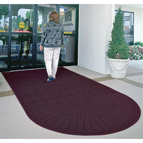 WaterHog&reg; Max Grand Diamond, Wiper/Scraper, 3' x 6' x 3/8", Maroon O-Max
