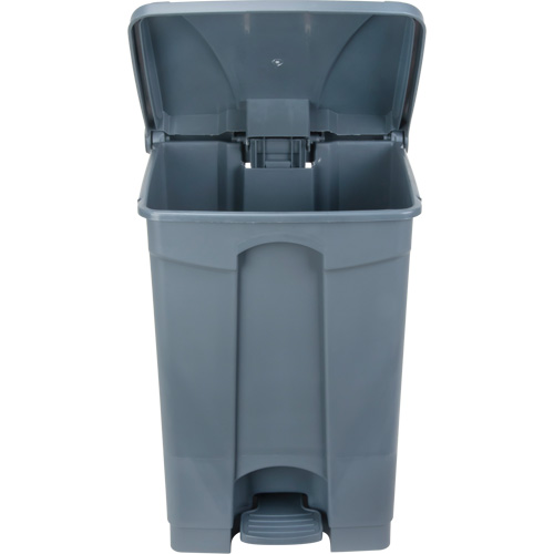 Poubelle &agrave; p&eacute;dale, Plastique, Capacit&eacute; 12 gal. US O-Max