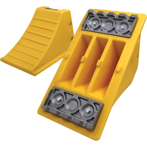40 Ton Large Equipment Wheel Chock with Aluminum Cleats, Urethane, Yellow O-Max