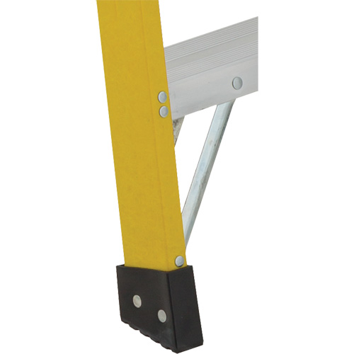 Industrial Heavy-Duty Stepladders (6900 Series), 4', Fibreglass, 300 lbs. Capacity, Type 1A O-Max
