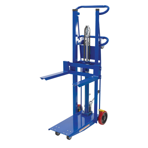 Empileur &agrave; plateforme, M&eacute;canisme Pompe au pied, Capacit&eacute; de 750 lb, Levage max de 52" O-Max