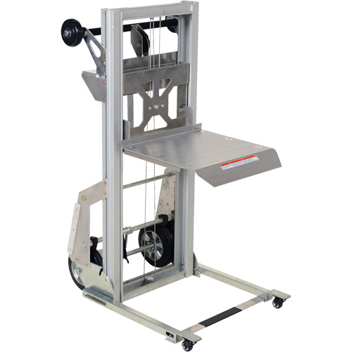 Appareil de levage portatif en aluminium, M&eacute;canisme Pompe au pied, Capacit&eacute; de 200 lb, Levage max de 61" O-Max