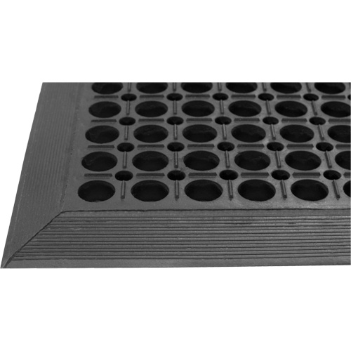Tapis de s&eacute;rie Competitor, &agrave; fentes, 3' x 5' x 7/8", Noir, Caoutchouc naturel O-Max
