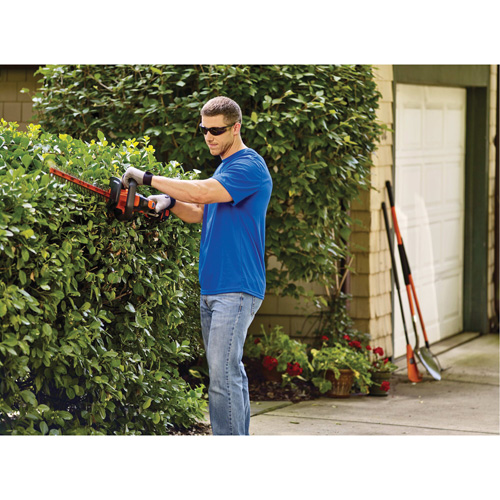 Max* PowerCut Cordless Hedge Trimmer Kit, 22", 20 V, Battery Powered O-Max