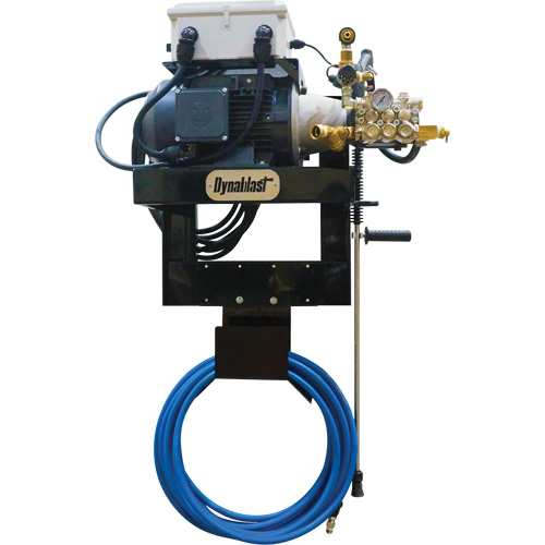 Laveuse &agrave; pression &agrave; eau chaude et froide murale 575V, &eacute;lectrique, 1900 PSI, 4 gal./min O-Max