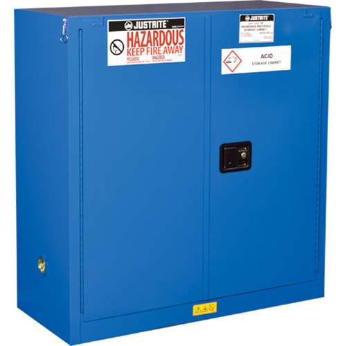 Armoires doubl&eacute;es pour rangement de mati&egrave;res dangereuses Chem-Cor, 30 gal., 43" x 44" x 18" O-Max