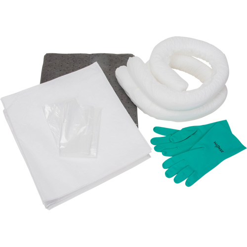 Trousse d'&eacute;quipement de lutte contre les d&eacute;versements, Huile seulement/Universel, Sac, Absorbance de 10 gal. US O-Max
