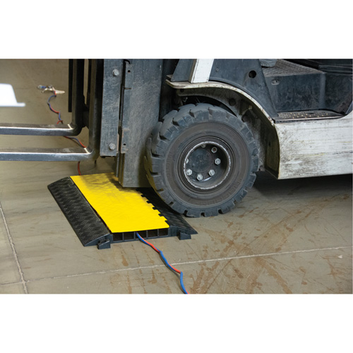 Polyurethane Cable Protector, 5 Channels, 35.43" L x 19.69" W x 2" H O-Max