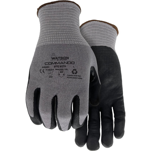 Gants r&eacute;sistant &agrave; la coupe 338 Commando, Taille Petit, Calibre 18, Rev&ecirc;tement Mousse de nitrile, Enveloppe en PEHP/Polyester/Spandex/Acier inoxydable, ASTM ANSI niveau A8/EN 388 niveau F O-Max