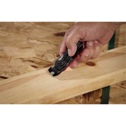 Couteau utilitaire compact pour usage multiple O-Max