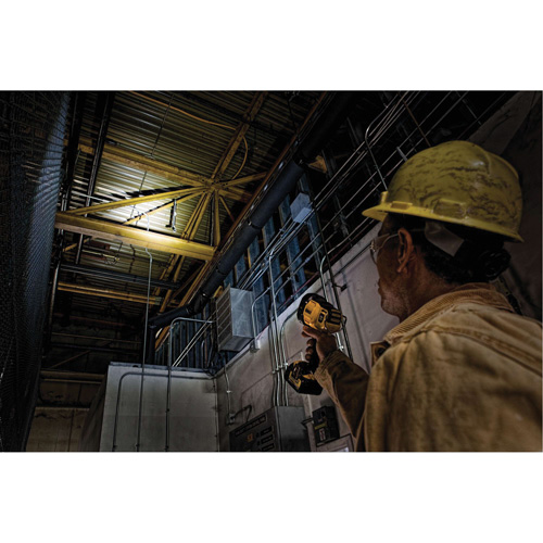 Projecteur &agrave; del pour chantier, DEL, 1000 Lumens, Piles Rechargeable O-Max