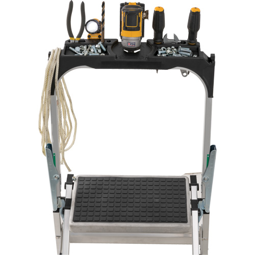 &eacute;chelle escabeau avec roues pivotantes, 4 marches, 44,25" x 22,13" x Hauteur 59" O-Max