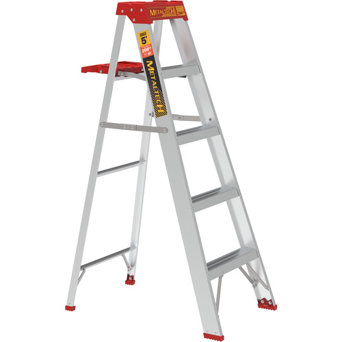Step Ladder with Paint Tray, 5', Aluminum, 200 lbs. Capacity, Type 3 O-Max