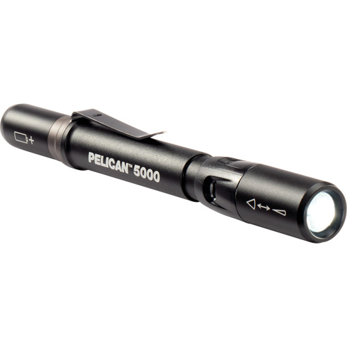 Lampe de poche, DEL, 202 lumens, Piles AAA O-Max