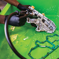 Nettoyant et d&eacute;graissant naturel CB 100 ALU, Bouteille &agrave; g&acirc;chette O-Max