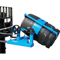 Leveur de baril pour chariot &eacute;l&eacute;vateur, Baril de 55 gal. US (45 gal. imp.), Capacit&eacute; 1500 lb/680 kg O-Max