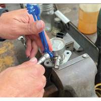 Outil de d&eacute;connexion de conduite de carburant &agrave; profil bas de 5/16 po et 3/8 po pour Ford O-Max