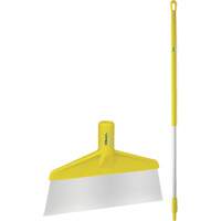 Grattoir &agrave; plancher avec manche, Jaune, 9-3/5" la x 55-9/10" lo O-Max