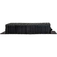 Butoirs de quai lamell&eacute;s, Horizontal, Caoutchouc, 24" la x 4" p x 12" h O-Max