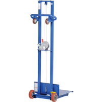 Empileur &agrave; plateforme, M&eacute;canisme Treuil manuel, Capacit&eacute; de 400 lb, Levage max de 58" O-Max