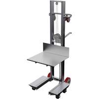 Empileur &agrave; plateforme, M&eacute;canisme Treuil manuel, Capacit&eacute; de 400 lb, Levage max de 60" O-Max