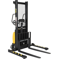 Gerbeur pour chariot &eacute;l&eacute;vateur, Fonctionnement &eacute;lectrique, Capacit&eacute; 2000 lb, Lev&eacute;e max 63" O-Max