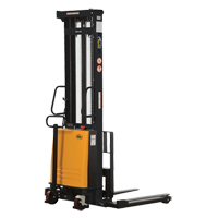 Gerbeur pour chariot &eacute;l&eacute;vateur, Fonctionnement &eacute;lectrique, Capacit&eacute; 2000 lb, Lev&eacute;e max 150" O-Max