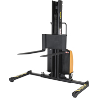 Gerbeur motoris&eacute; avec m&acirc;t &eacute;troit, Fonctionnement &eacute;lectrique, Capacit&eacute; 1500 lb, Lev&eacute;e max 63" O-Max