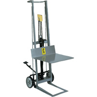 Gerbeur hydraulique &agrave; plateforme, M&eacute;canisme Pompe au pied, Capacit&eacute; de 400 lb, Levage max de 40" O-Max