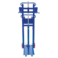 Empileur &agrave; plateforme, M&eacute;canisme Pompe au pied, Capacit&eacute; de 750 lb, Levage max de 52" O-Max