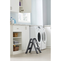 Escabeau repliable, 2 marches, 19-1/2" x 20-1/2" x Hauteur 22-3/4" O-Max