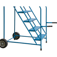 Escabeau roulant avec rails pour acc&egrave;s &agrave; une remorque, 4 marches, Largeur de la marche 22", Hauteur de la plateforme 37", Acier O-Max