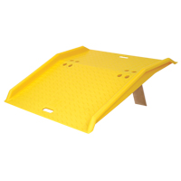 Rampe de quai de chargement portable en poly pour diable, Capacit&eacute; de charge 750 lb, 36" lo x 35" la x 5" h O-Max