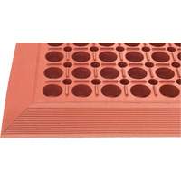 Competitor Series Mats, Slotted, 3' x 5' x 7/8", Orange, Natural Rubber NJL866 | O-Max