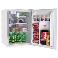 Réfrigérateur compact, 25" h x 17-1/2" la x 19-3/10" p x Capacité de 2,6 pi. cu. OP814 | O-Max