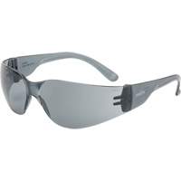 Lunettes de s&eacute;curit&eacute; s&eacute;rie Z600, Lentille Grise/fum&eacute;e, Anti-&eacute;gratignures, ANSI Z87+/R&eacute;pond ou surpasse la norme CSA Z94.3 O-Max