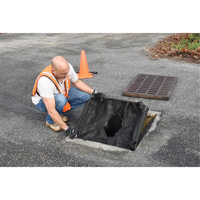 Bac de r&eacute;tention carr&eacute; Ultra-Drain Guard avec orifice de trop-plein, Huile & s&eacute;diments, 16" - 28" lo x 20" - 36" la O-Max