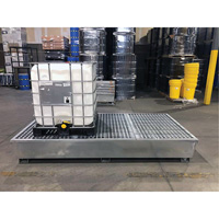 Ultra-Twin IBC Spill Pallet en acier, Capacit&eacute; de d&eacute;versement 370 gal. US, 103,8" x 26,8" x 51,1" O-Max