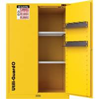 Armoire de s&eacute;curit&eacute; pour produits inflammables Utili-Guard+, 45 gal., 2 Porte(s), 43" La x 65" h x 22" p O-Max