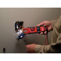 Pince amp&egrave;rem&eacute;trique, Tension c.a./c.c., Courant c.a./c.c. O-Max