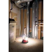 Lampe de chantier compacte M18 RADIUS avec ONE-KEY, DEL, 4400 lumens O-Max